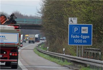 Der Ratsplatz Fuchseggen auf Werner Boden wird erweitert: Künftig sollen hier 42 PKW und 25 LKW parken können.