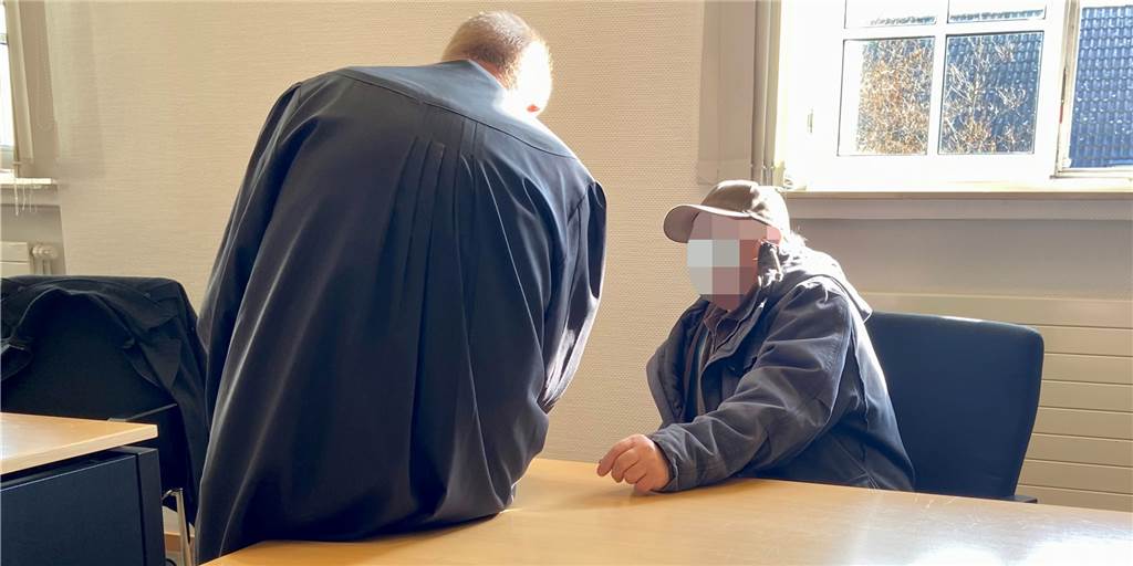 Waffennarr hielt Lütgendortmund in Atem: Jetzt steht die Strafe fest Der Rentner wurde von Rechtsanwalt Michael Liedtke verteidigt.