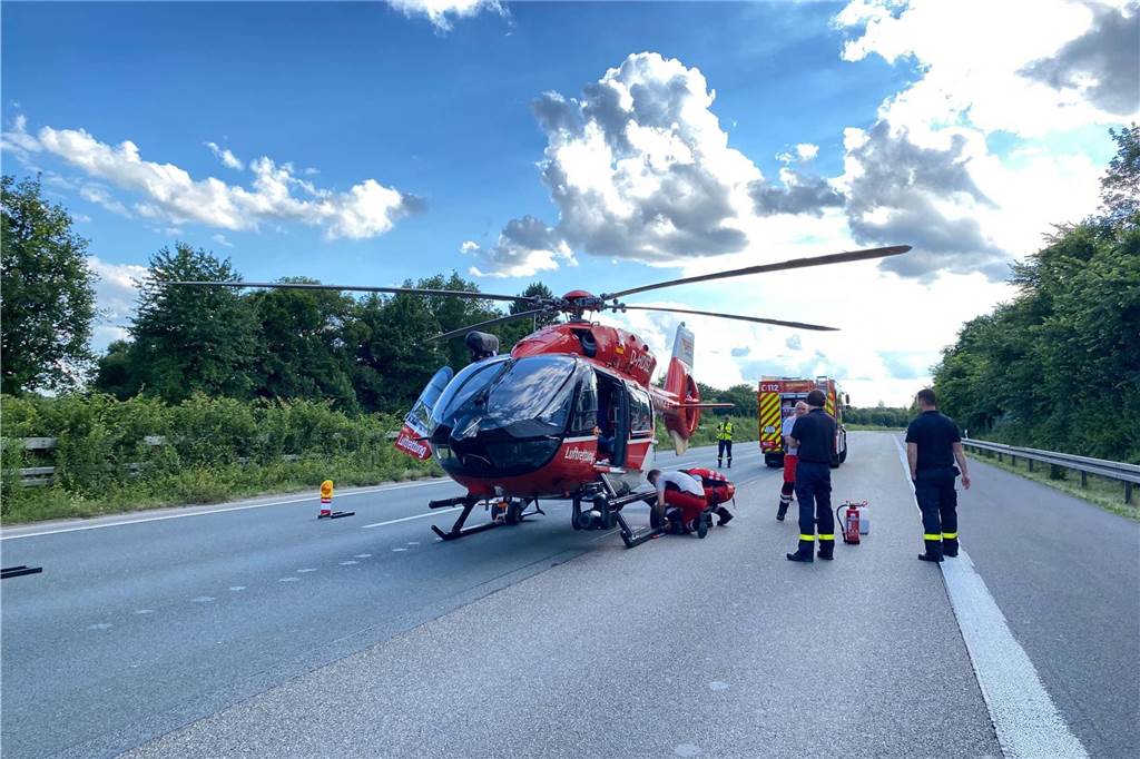 Rettungsgasse auf A2 klappte nicht: So handeln Autofahrer im Stau richtig