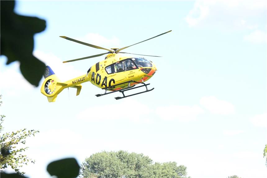 Nach Wiederbelebung eines Kleinkindes in Bork: Dringender Appell der DLRG Der Rettungshubschrauber (hier bei einem früheren Einsatz) war vor Ort, nachdem ein Kind in einen Teich gefallen war. Die DLRG warnt vor den Gefahren des Wassers für Kinder.