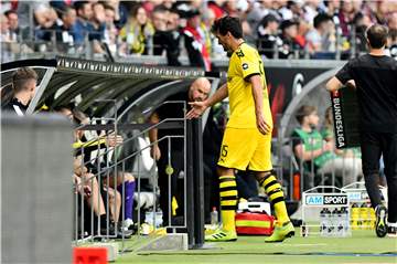 Der Rücken zwickte, gegen Eintracht Frankfurt ging es für Mats Hummels nicht weiter.