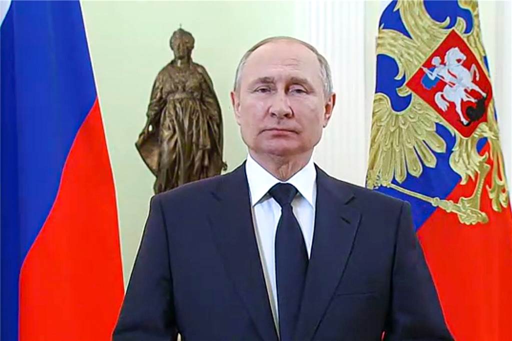 Nach Ganzke-Anzeige: Generalbundesanwalt ermittelt gegen Russland Der russische Präsident Wladimir Putin genießt Immunität, so lange er im Amt ist. Gegen Russland ermittelt der Generalbundesanwalt aber bereits.
