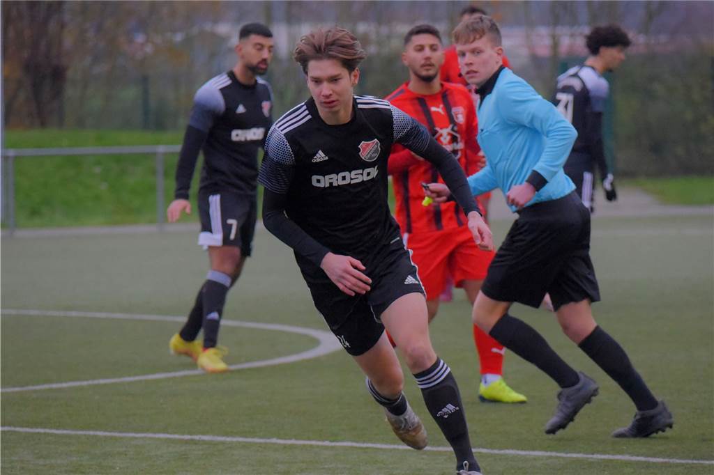 Der SC Berchum Garenfeld hat gegen Firtinaspor Herne 0:0 gespielt.