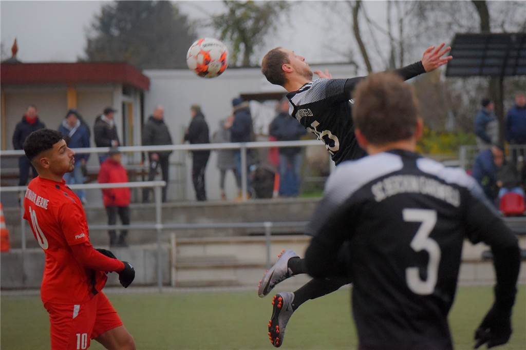 Der SC Berchum Garenfeld hat gegen Firtinaspor Herne 0:0 gespielt.