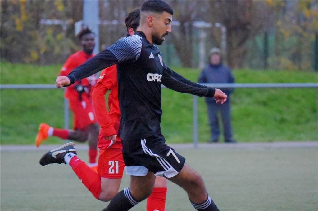Der SC Berchum Garenfeld hat gegen Firtinaspor Herne 0:0 gespielt.