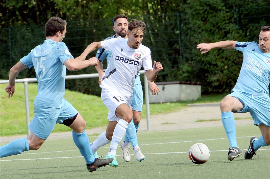 Der SC Berchum/Garenfeld hat gegen den SC Lüdenscheid mit 5:1 gewonnen.