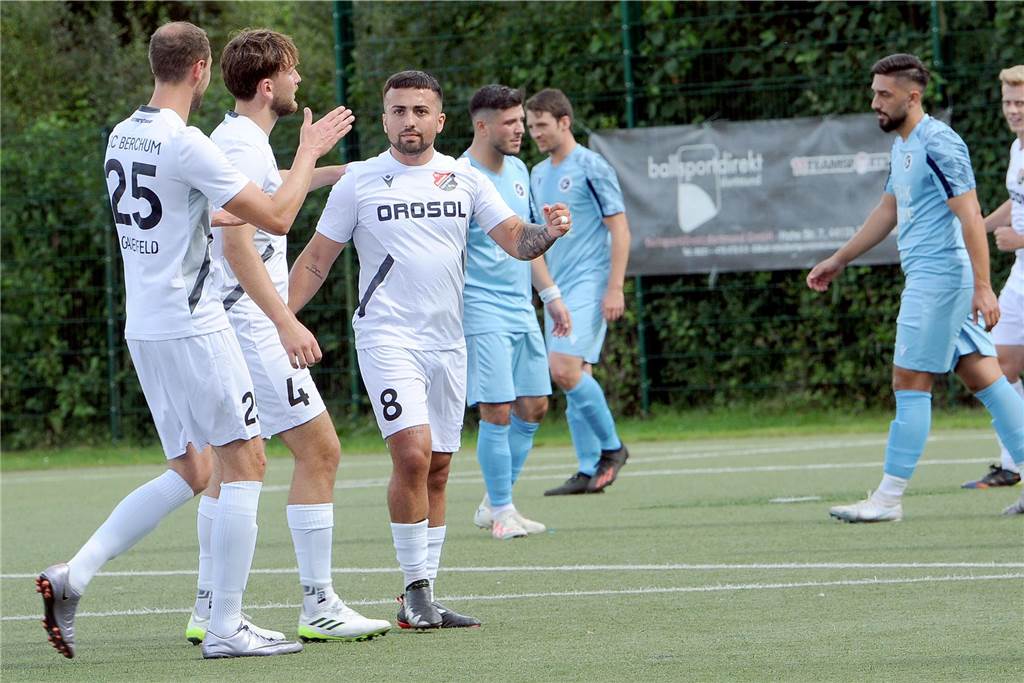 Der SC Berchum/Garenfeld hat gegen den SC Lüdenscheid mit 5:1 gewonnen.