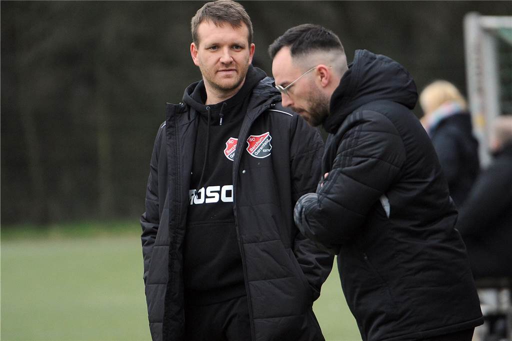 Zum Durchklicken: 66 Fotos vom zurückliegenden Schwerter Fußball-Wochenende Der SC Berchum/Garenfeld hat gegen den SV Wanne mit 0:5 verloren.