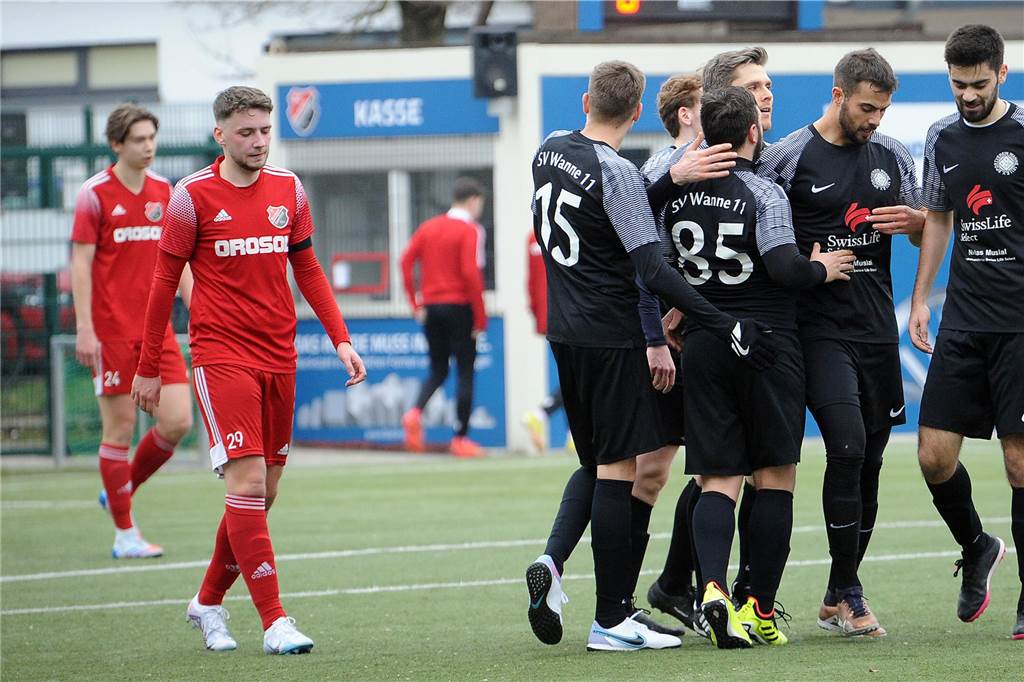 Der SC Berchum/Garenfeld hat gegen den SV Wanne mit 0:5 verloren.