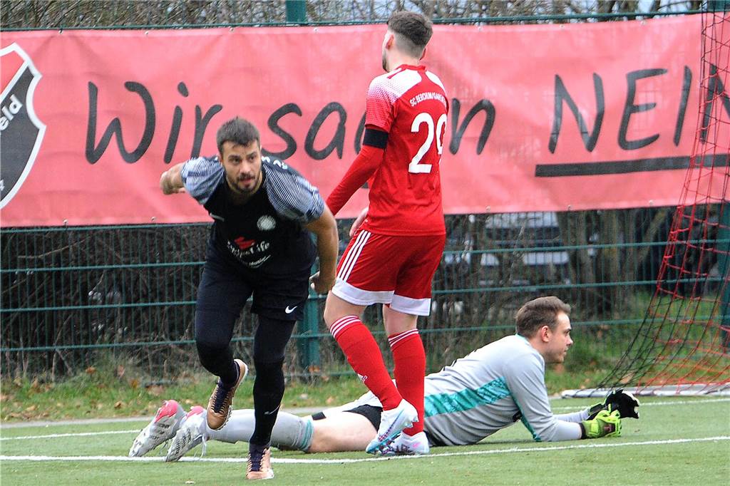 Der SC Berchum/Garenfeld hat gegen den SV Wanne mit 0:5 verloren.