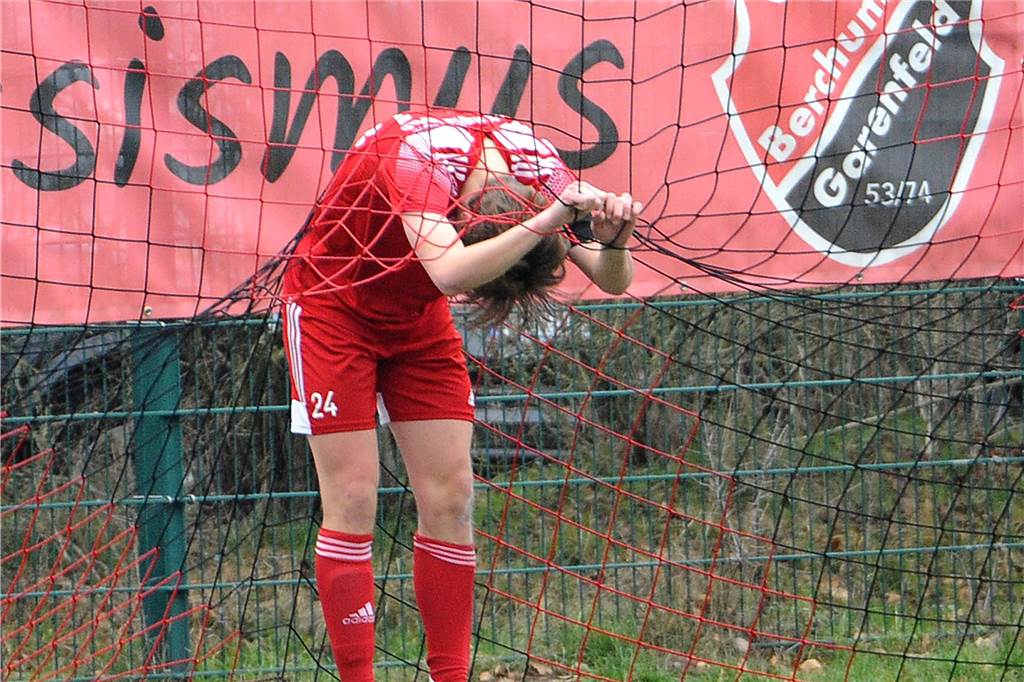 Der SC Berchum/Garenfeld hat gegen den SV Wanne mit 0:5 verloren.