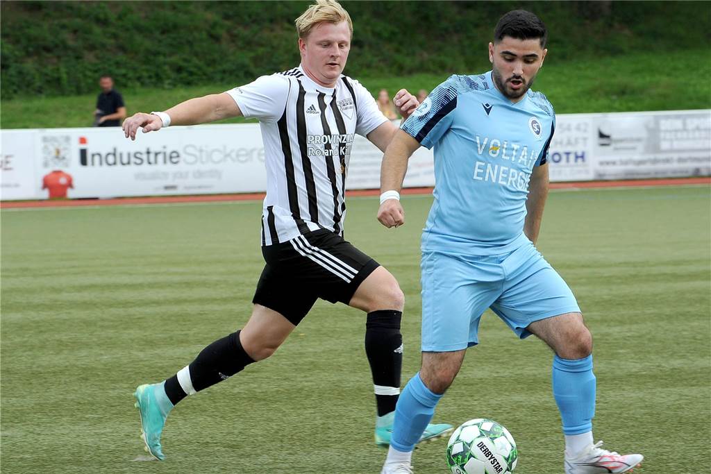 Der SC Hennen hat gegen den SC Lüdenscheid mit 3:1 gewonnen.