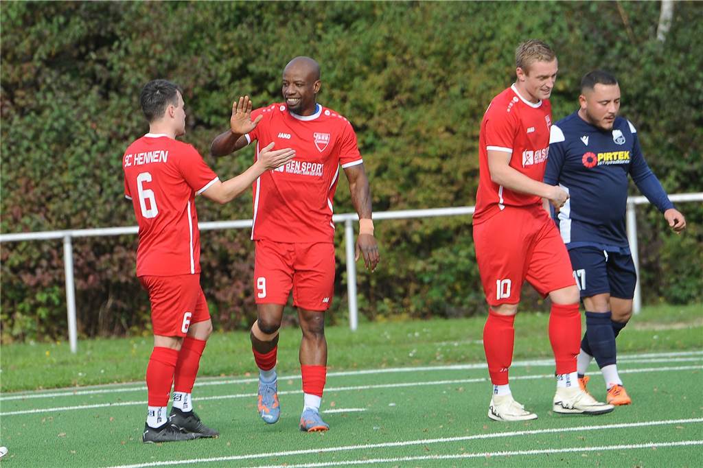 Der SC Hennen hat gegen den SV Deilinghofen-Sundwig mit 5:0 gewonnen.