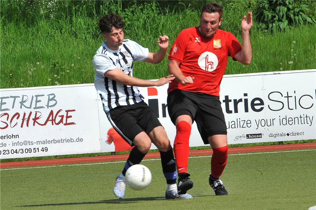 Der SC Hennen hat gegen die DJK SG Bösperde mit 2:1 gewonnen.