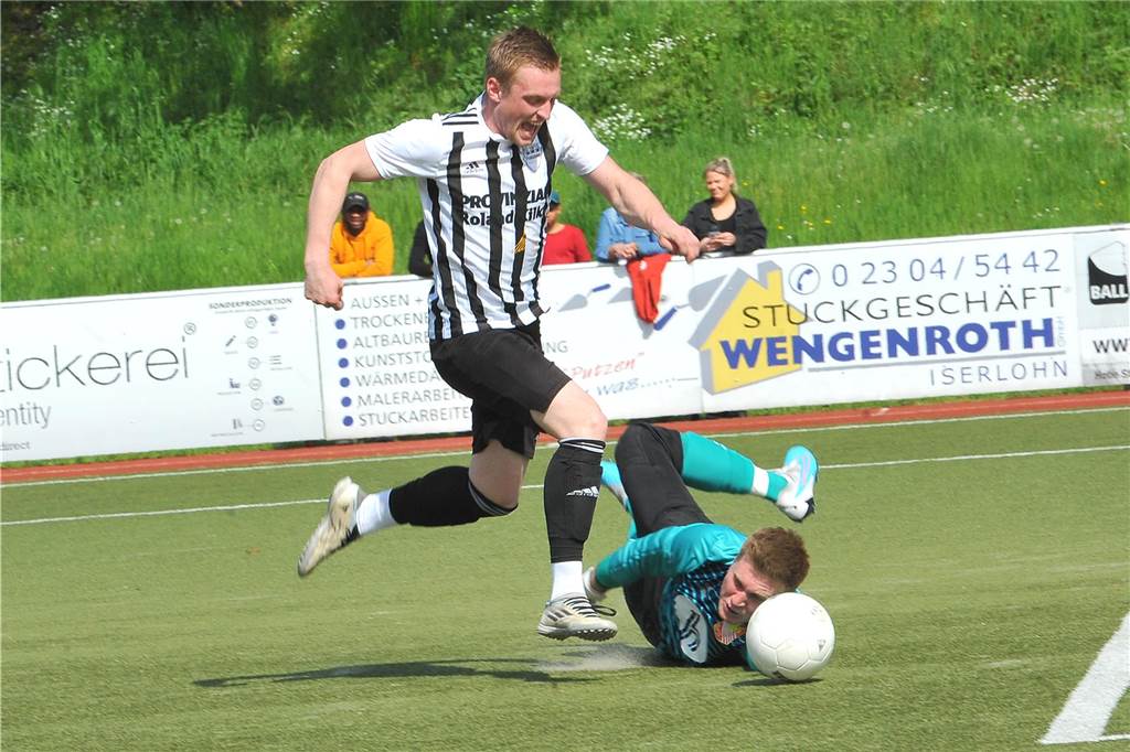 Der SC Hennen hat gegen die DJK SG Bösperde mit 2:1 gewonnen.