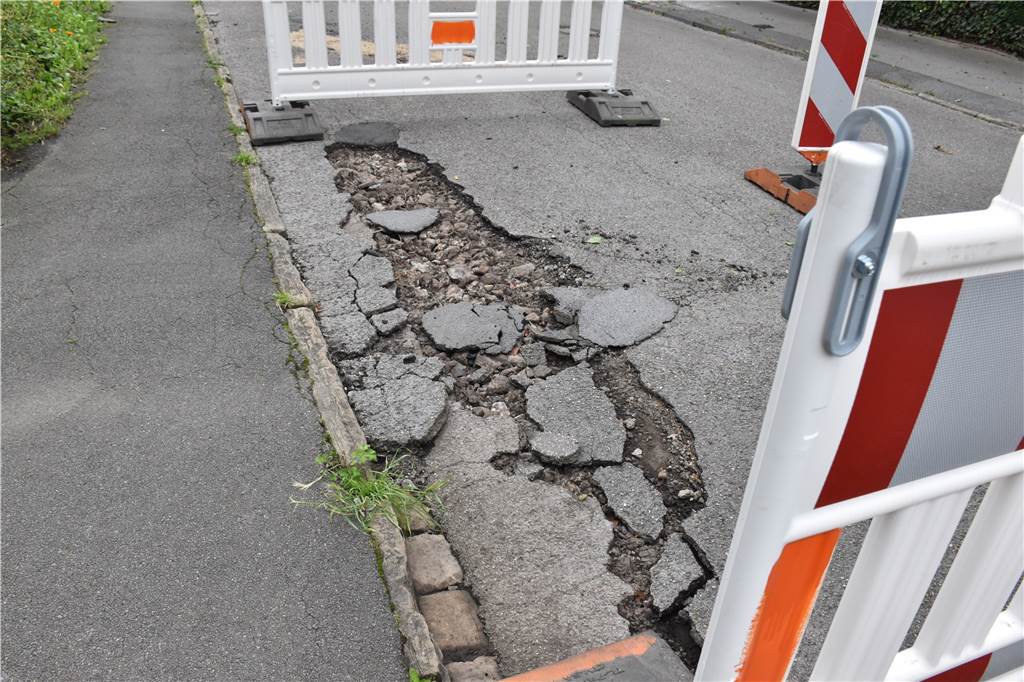 Der Schaden des Unwetters: Der Talweg ist auf über 200 Quadratmetern beschädigt.