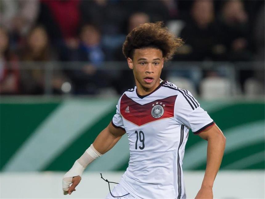 Zehn Schalker sind international unterwegs Der Schalker Leroy Sané ist zum ersten Mal dabei. Foto: Guido Kirchner
