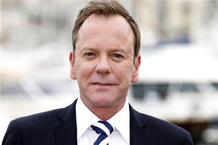 Kiefer Sutherland sieht Waffengebrauch als „nationale Krise“ Der Schauspieler Kiefer Sutherland hält mit seiner politischen Meinung nicht hinterm Berg. Foto: Sebastien Nogier