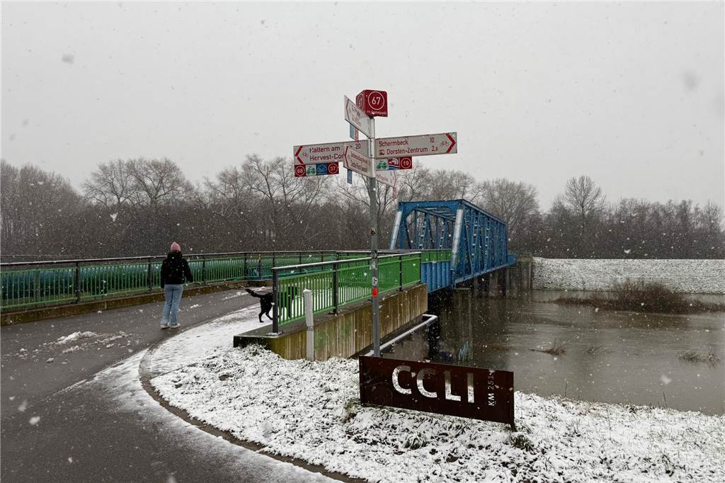 Schneefall und Temperaturen um den Gefrierpunkt: Das Wetter-Update für Dorsten Schnee in Dorsten-Hervest