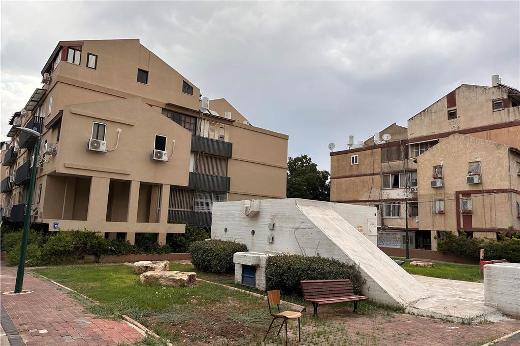 „90 Sekunden, um in den Schutzraum zu gelangen“ Der Schutzraum für Doris Rindle und viele andere in einem Wohnviertel in Herzliya.