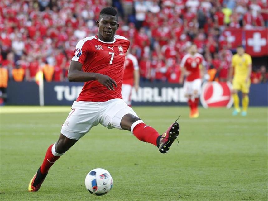 Schalke hat Breel Embolo im Visier Der Schweizer Breel Embolo wird auf Schalke als möglicher Neuzugang gehandelt.