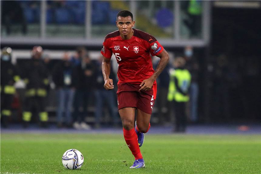BVB-Spieler auf Länderspielreise: Alle Termine auf einen Blick Der Schweizer Manuel Akanji trifft zusammen mit Gregor Kobel auf seinen BVB-Kollegen Jude Bellingham.
