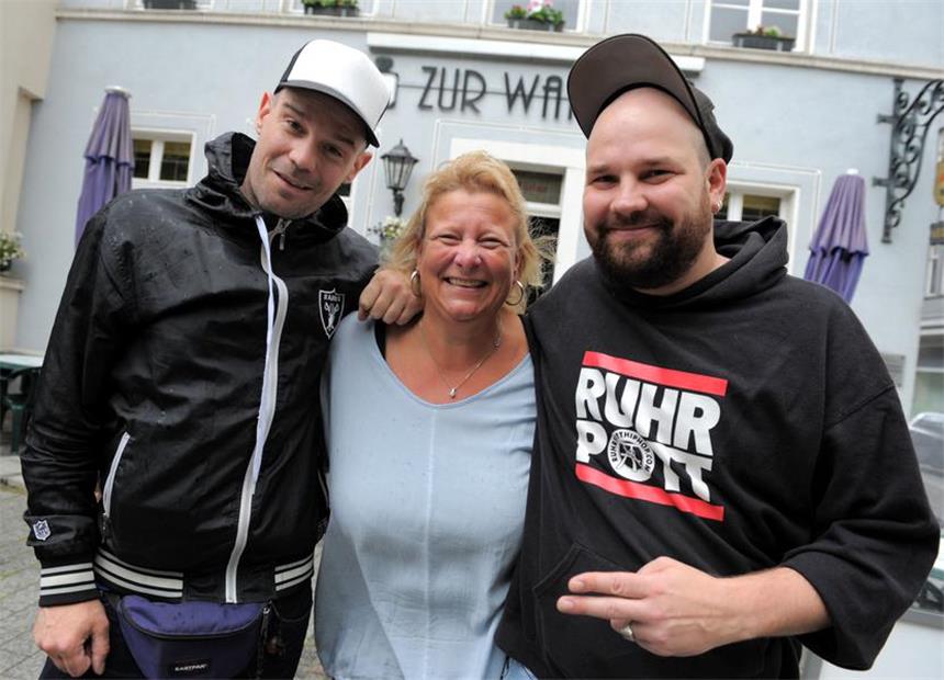 Neues Album: "Der Wolf" kommt nach Schwerte Der Schwerter Rapper "Der Wolf" veröffentlicht ein neues Album.