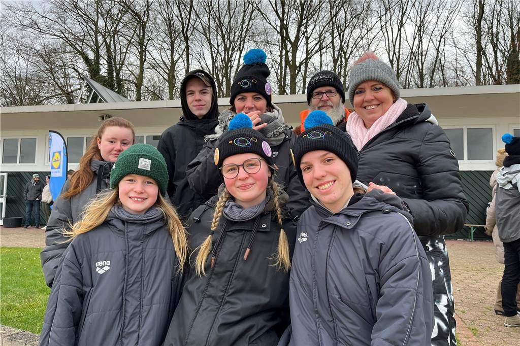 Der Schwimmverein Gelsenkirchen ging mit Victoria Katharina Dolle (Sportlerin des Jahres 2023), Eva Dolle, Yvonne, Tjorven, Tjara, Thorge und Raphael Abrahams sowie Lea Klenke an den Start. Ein Kader des Vereins schwimmt übrigens in der 2. Bundesliga. 