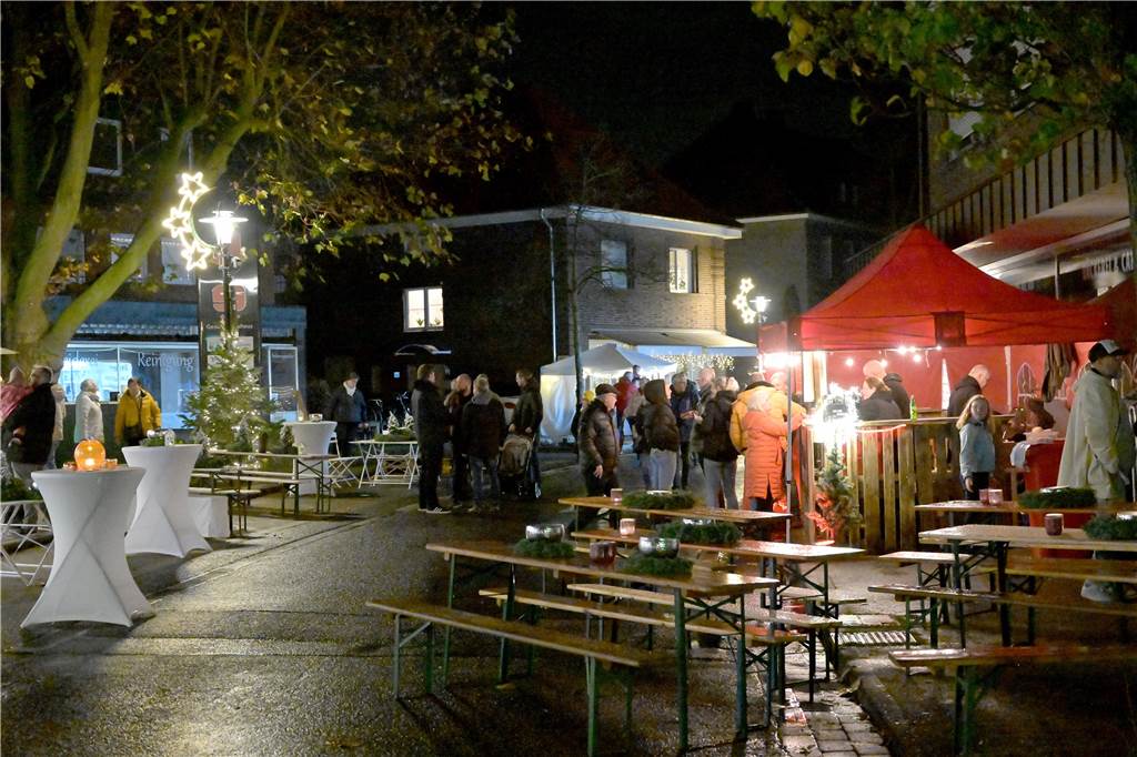 Der Selmer Adventsmarkt geht noch bis Sonntag (27. November).