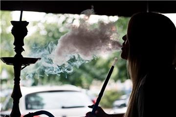 Der Shisha-Konsum unter Deutschlands Jugendlichen hat stark zugenommen. Foto: Soeren Stache/Symbolbild