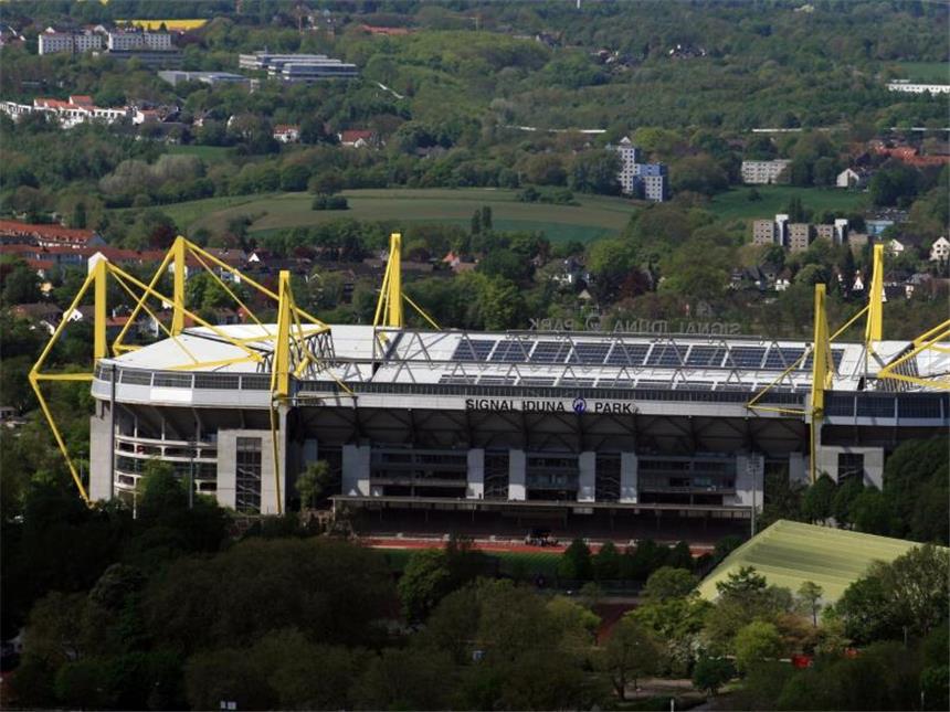 Mehr als Kohle und Stahl: Ruhrpott-Metropole Dortmund Der Signal Iduna Park hieß lange Westfalenstation - aus Sicht eines Borussia-Dortmund-Fans ist das der eigentlich gültige Name. Foto: Dortmund Tourismus