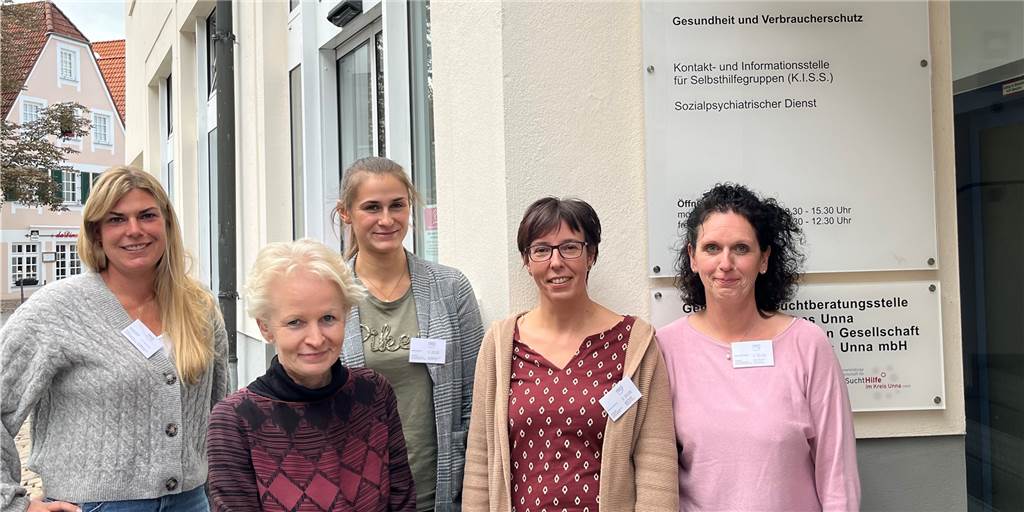 Kümmerer von Lünen: Diese Menschen helfen bei psychischen Problemen Der Sozialpsychiatrische Dienst ist die erste Anlaufstelle für Menschen mit seelischen Problemen. Franziska Wahlers, Sabine Wellmann, Marie Schilling, Sabine Steveling und Meike Rieß-Rösner.