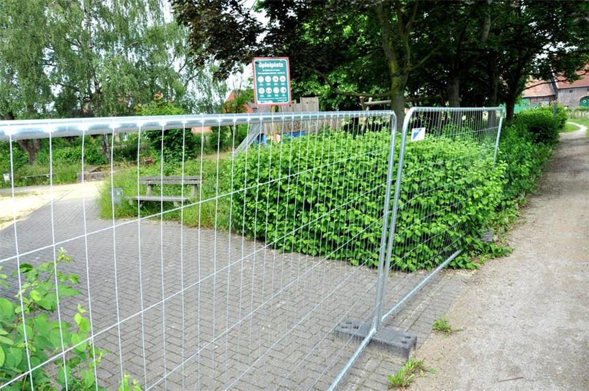 Stadt Selm plant Konzept für Spielflächen Der Spielplatz am Übbenhagen ist seit und zwei Wochen gesperrt. Nach den Plänen der Stadt wird hier auch in Zukunft nicht mehr gespielt.
