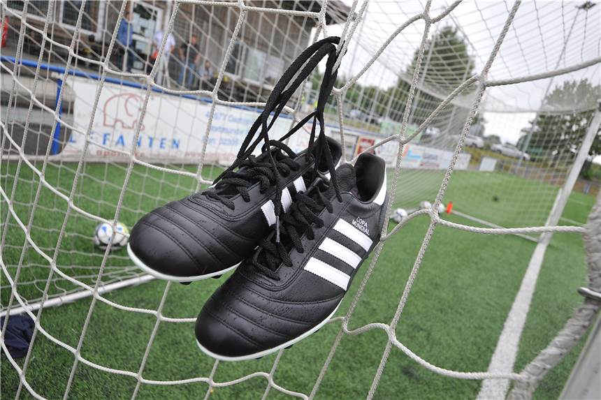 Alle Fußball-Ergebnisse der Castrop-Rauxeler Senioren und Junioren des vierten Spieltages Der Spieltag der Castrop-Rauxeler Fußballer ist abgepfiffen.