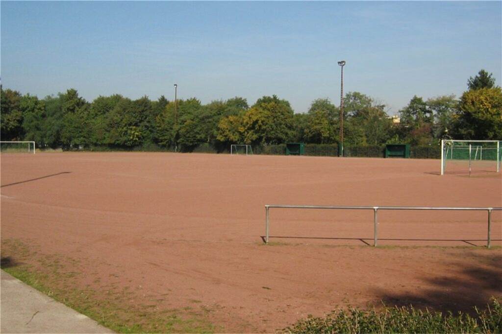 Überraschung: ETuS Wanne wird noch nicht heimatlos Der Sportplatz an der Franzstraße in Herne.