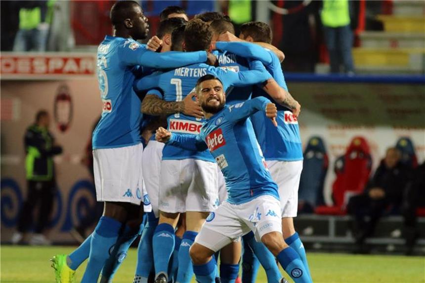 Leipzig-Gegner Neapel wieder spitze - Bergamo remis Der SSC Neapel hat sich mit einem 4:1 gegen Lazio Rom für das Spiel gegen RB Leipzig eingestimmt. Foto: Albano Angilletta/ANSA