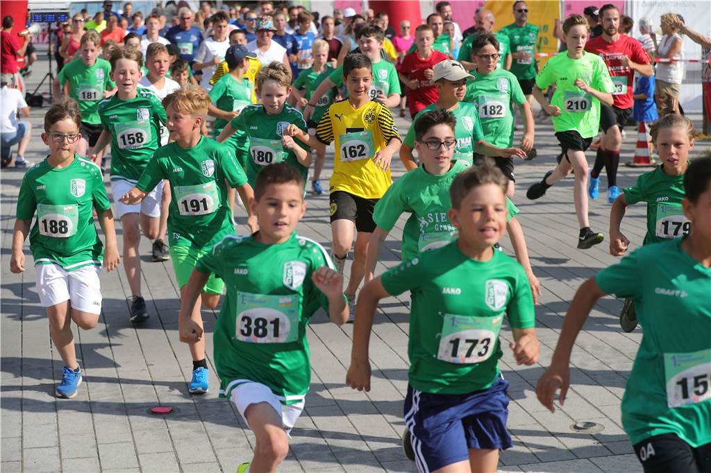 Der Stadtfestlauf markierte 2022 erstmals den Auftakt zum Stadtfest Selm.