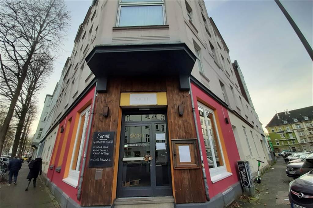 Der Standort an der Ecke Schilling-/ Redtenbacherstraße hat eine lange Gastro-Vergangenheit. Zuletzt beherbergte das Lokal den Burgerladen "Buffalo Beef".