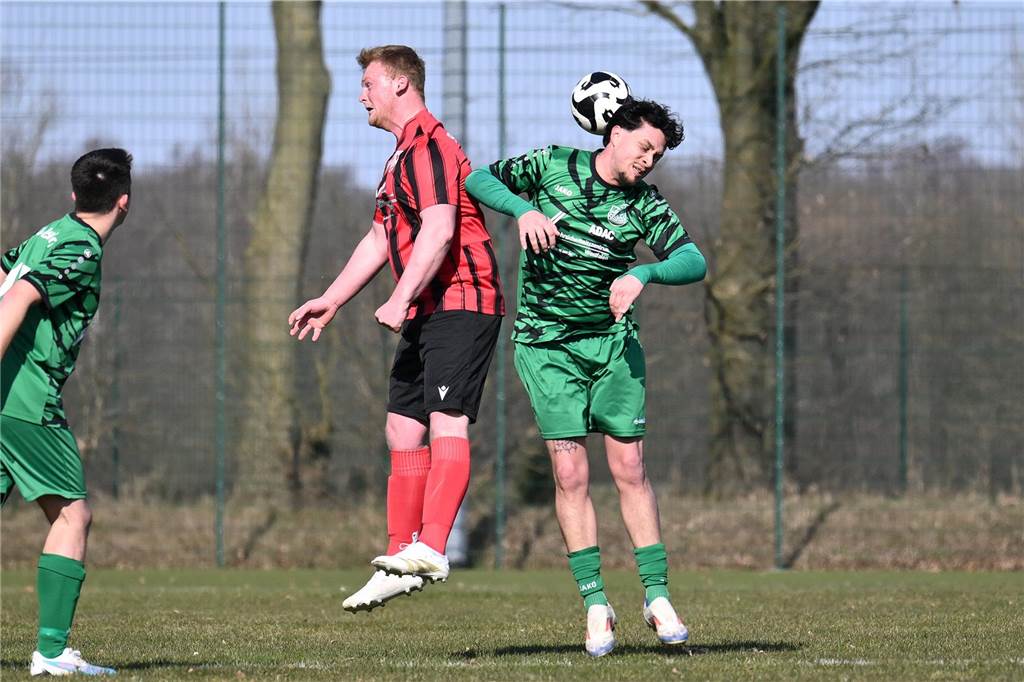 Spielszene zwischen SV Hullern und SV Bossendorf 2