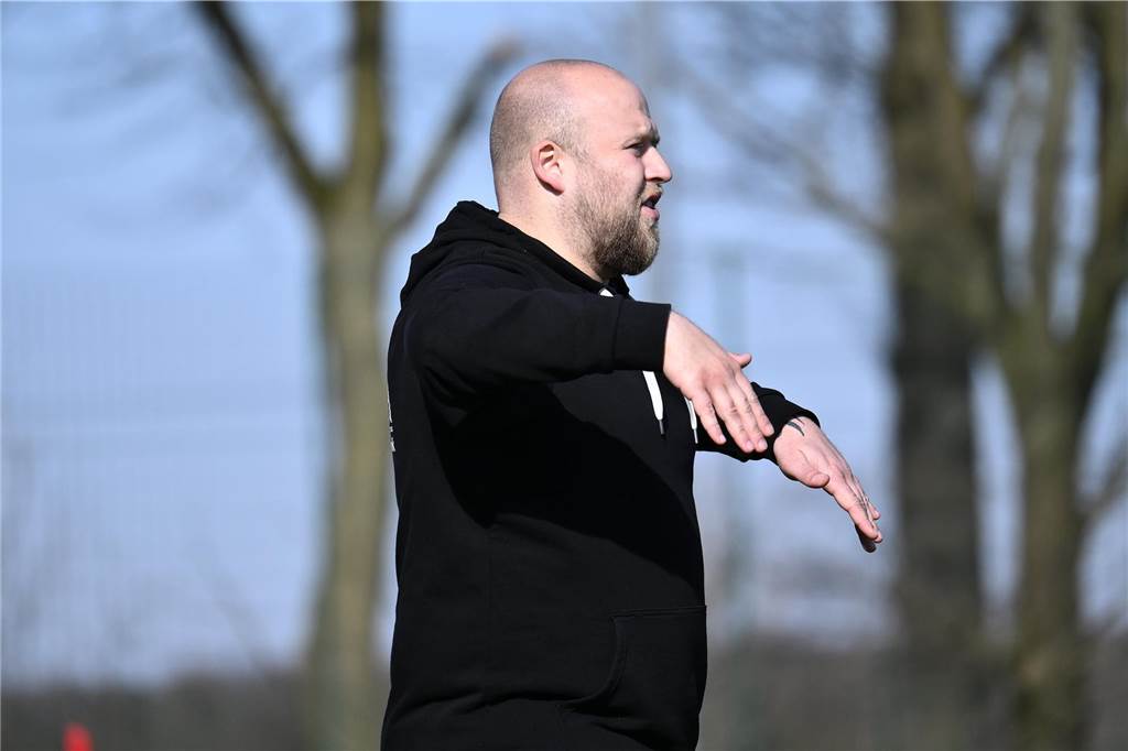 Spielszene zwischen SV Hullern und SV Bossendorf 2