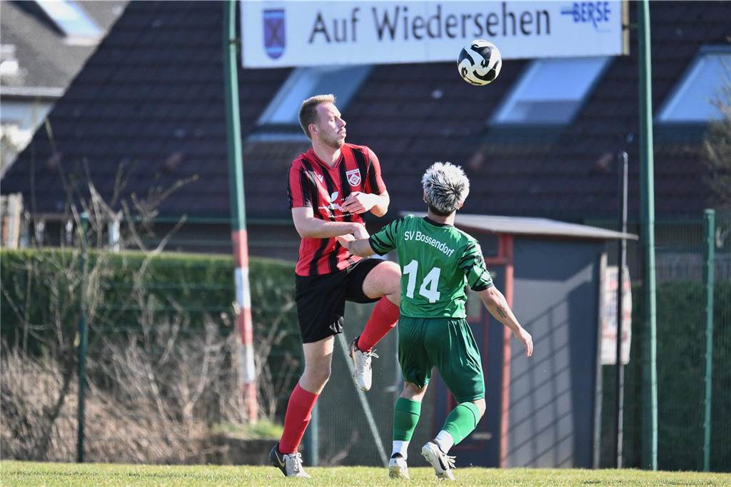 Spielszene zwischen SV Hullern und SV Bossendorf 2