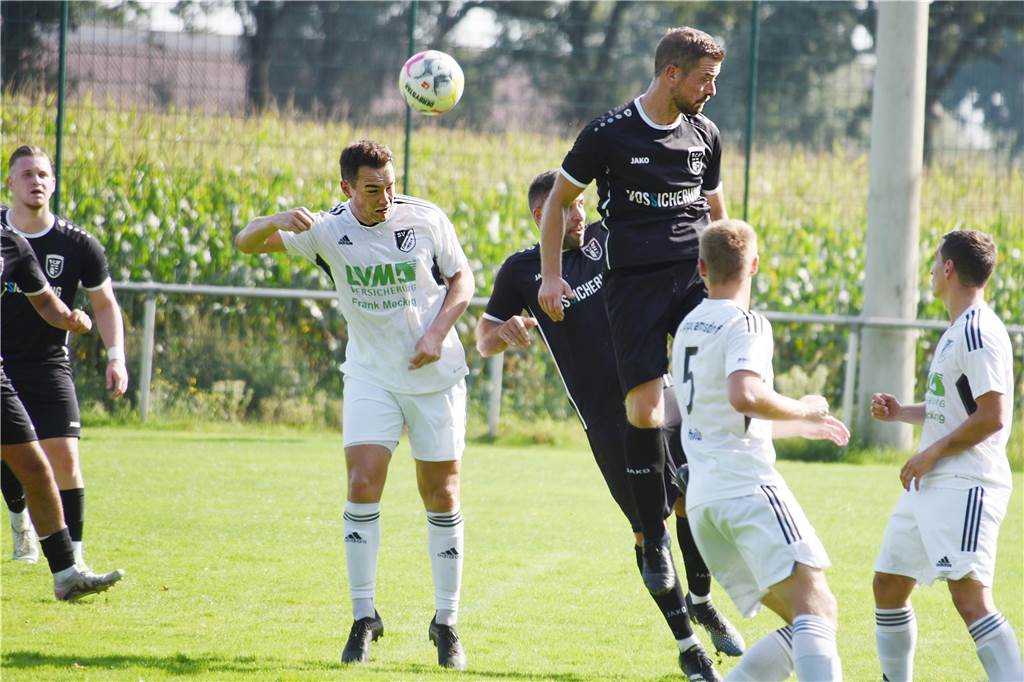 Der SV Lippramsdorf gewann zum vierten Mal in dieser Saison. Gegen Aufsteiger FC Marl II setzte sich der LSV mit 5:0 durch.