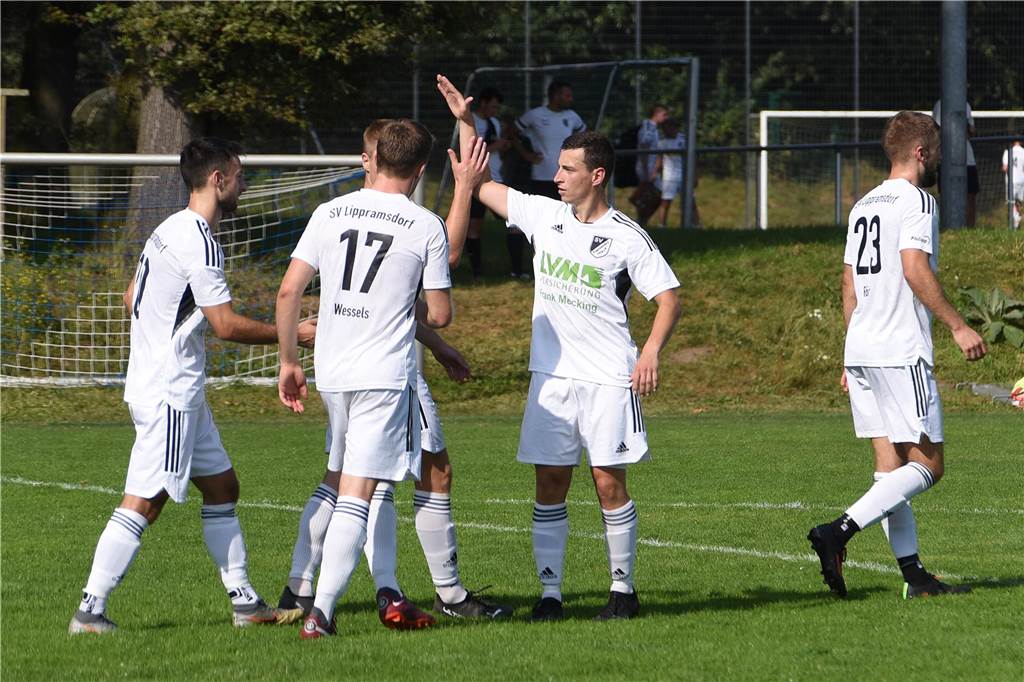 Der SV Lippramsdorf gewann zum vierten Mal in dieser Saison. Gegen Aufsteiger FC Marl II setzte sich der LSV mit 5:0 durch.