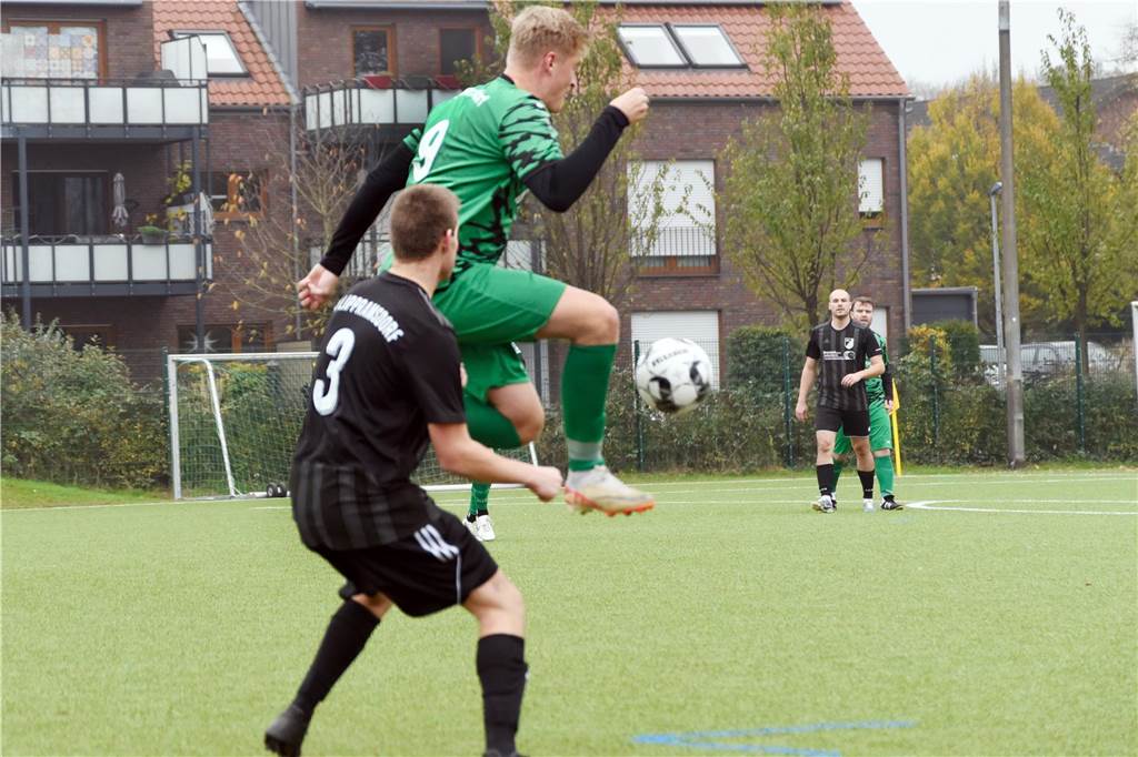 Der SV Lippramsdorf II ließ dem SV Bossendorf II im Derby keine Chance und setzte sich mit 6:0 durch.