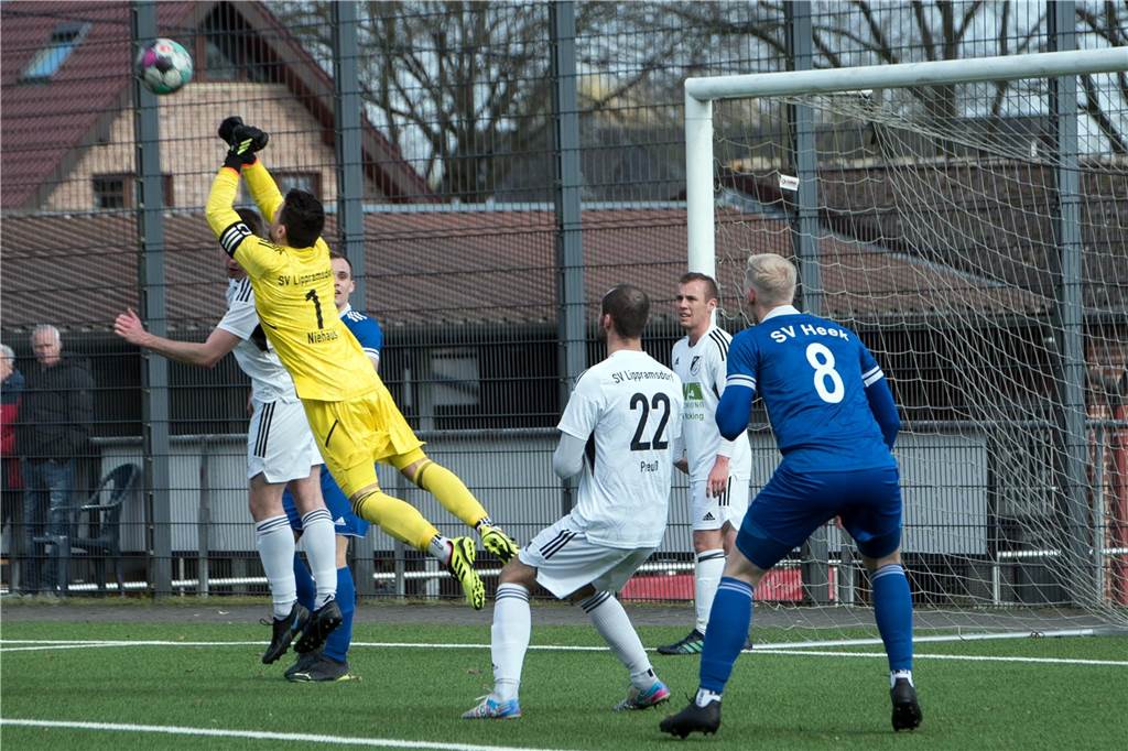 Der SV Lippramsdorf musste sich auf heimischer Anlage dem SV Heek mit 1:4 geschlagen geben.