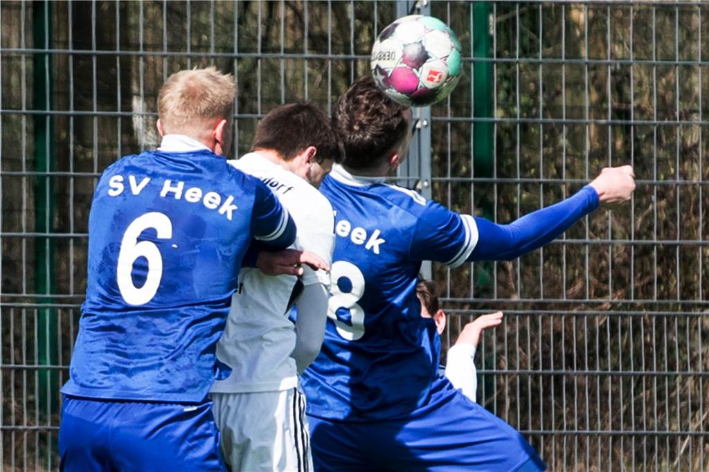 Der SV Lippramsdorf musste sich auf heimischer Anlage dem SV Heek mit 1:4 geschlagen geben.