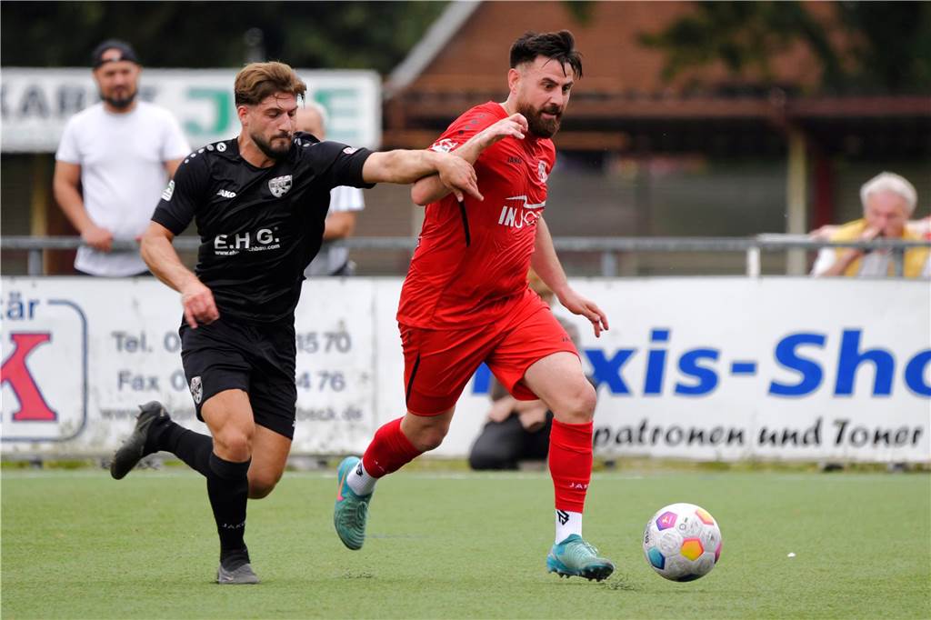 Der SV Schermbeck behauptet sich im Oberliga-Duell gegen den Mülheimer FC. mit 3:0