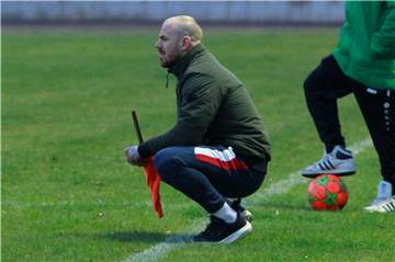 Der SV Stockum um Trainer Miles Gottschlich hat am Ostermontag unerwartet spielfrei.