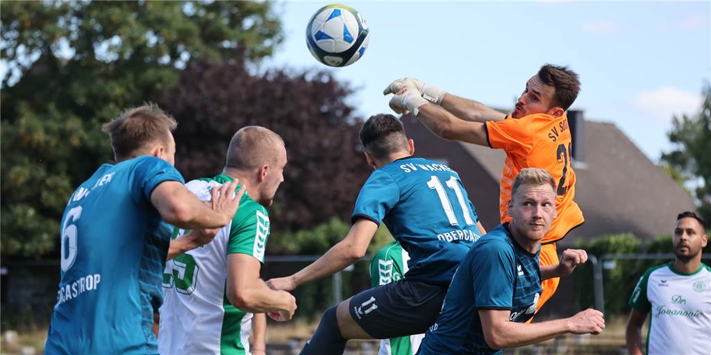 Aufstellungen, Torschützen, Platzverweise: So haben Castrop-Rauxels Fußballteams gespielt Der SV Wacker Obercastrop (blaue Hemden) kam in der Westfalenliga beim SV Sodingen zu einem 2:2 nach zweifacher Führung (1:0, 2:1).