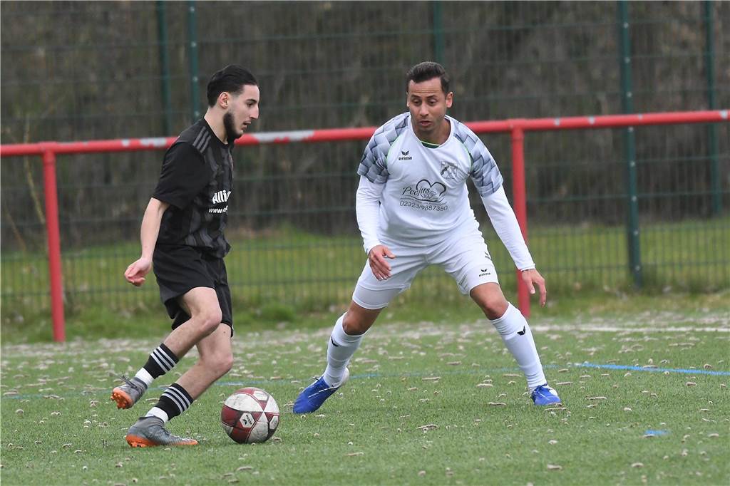 Der SV Wacker Obercastrop II konnte seiner Favoritenrolle gegen den Tabellenletzten SuS Merklinde gerecht werden und 2:0 gewinnen.